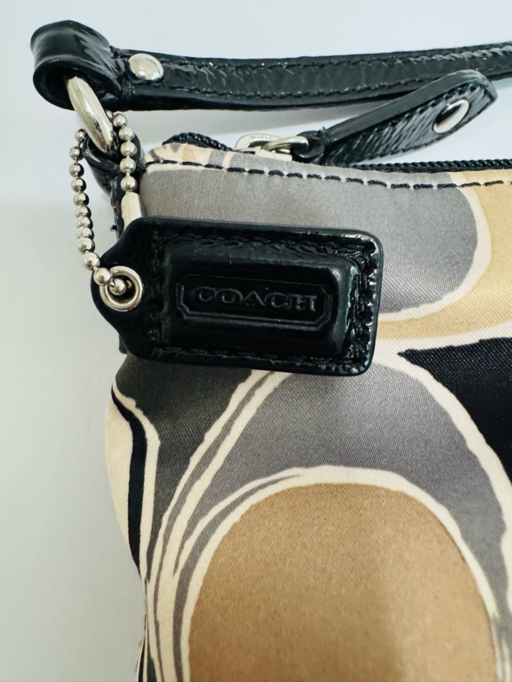 Coach Signature Scarf Print Swingpack Crossbody Bag Neutral Black Tan Y2K - Picture 10 of 17